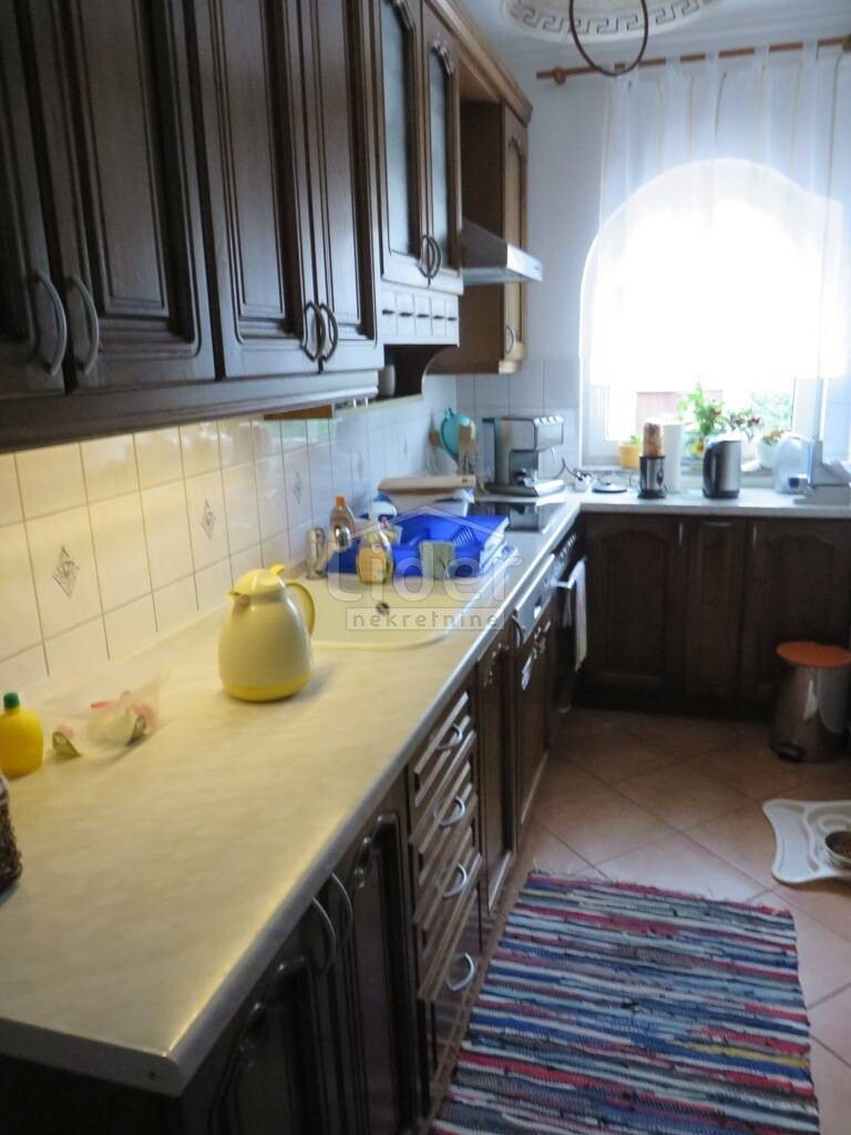 Image 1332328 - 9