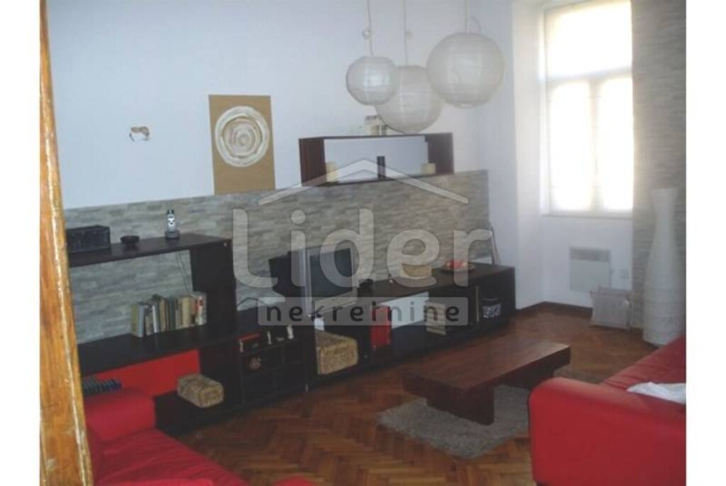 Image 1332770 - 4