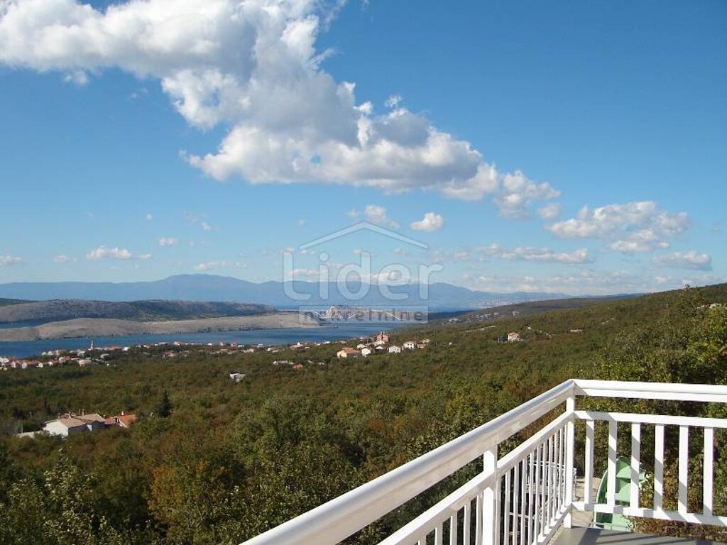 Image 1333132 - 1
