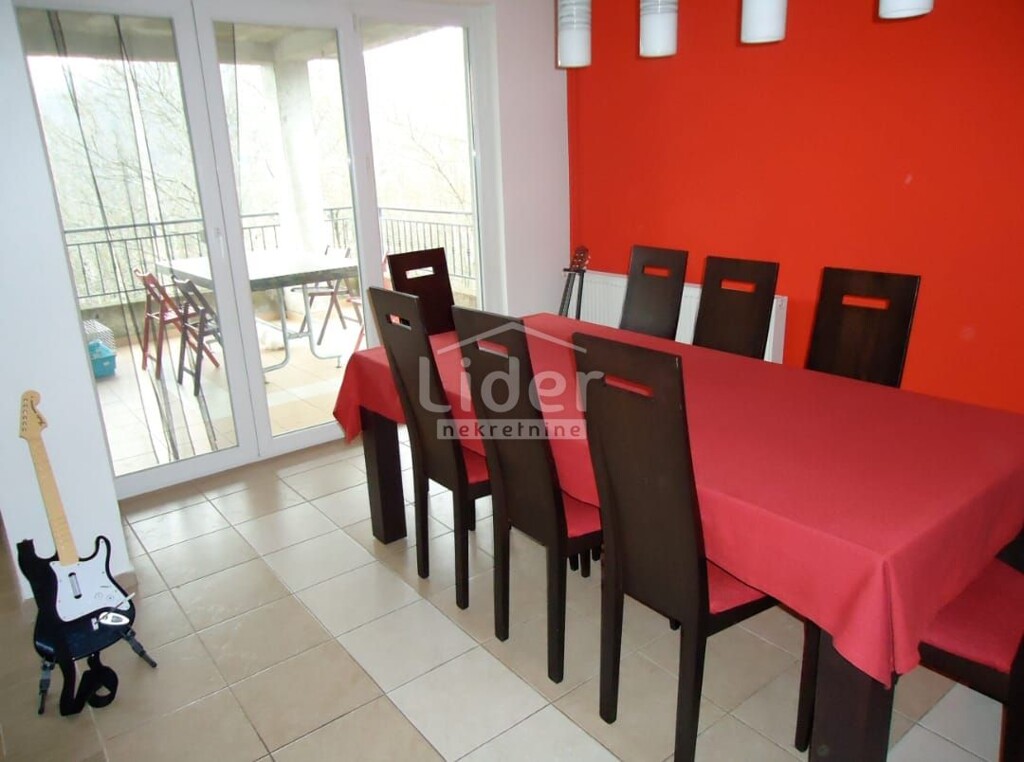 Image 1333329 - 1