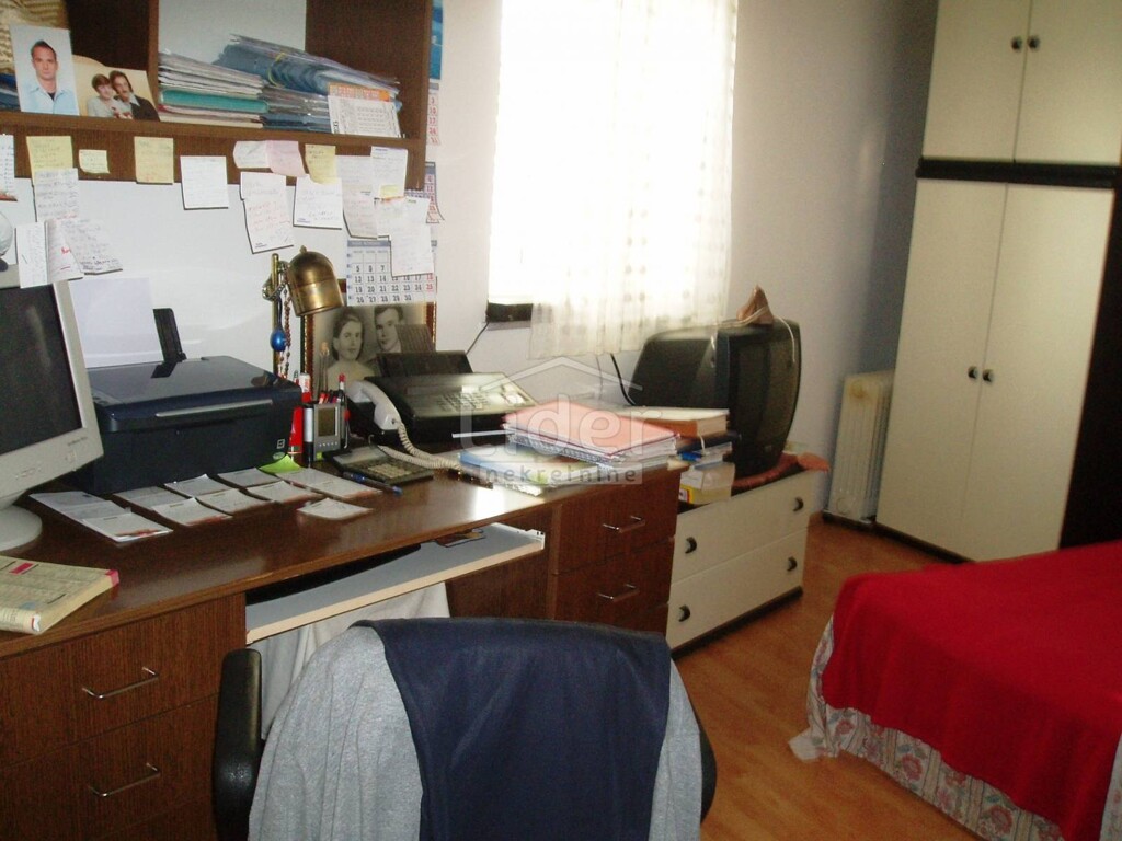 Image 1333572 - 5