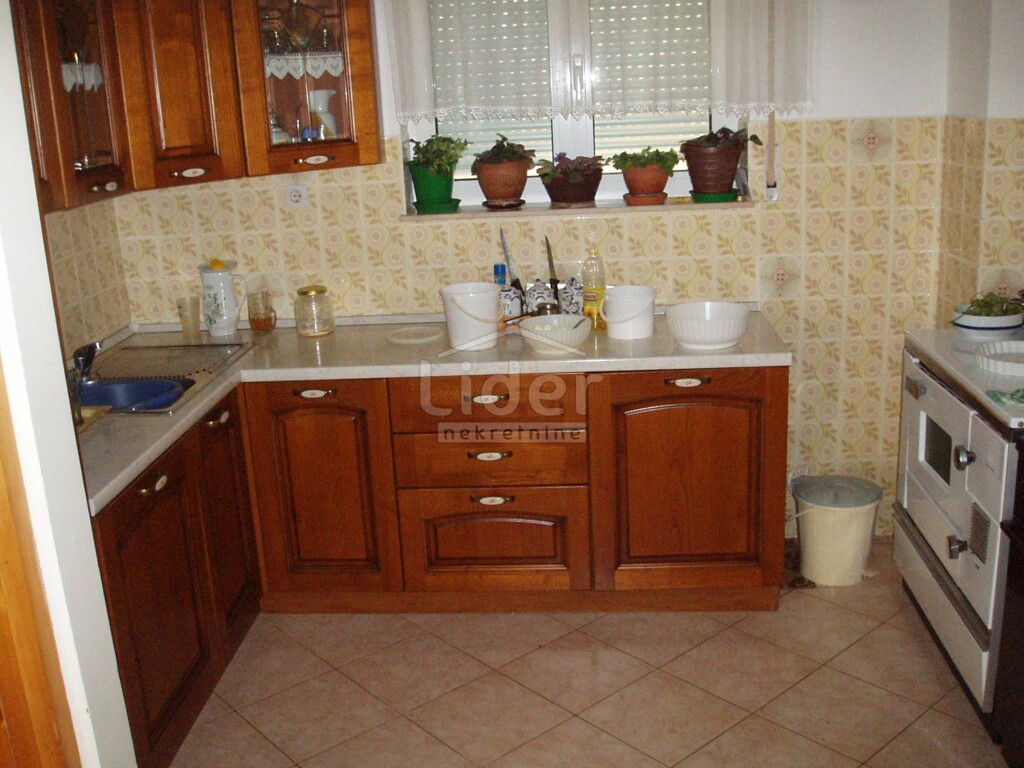 Image 1334238 - 2