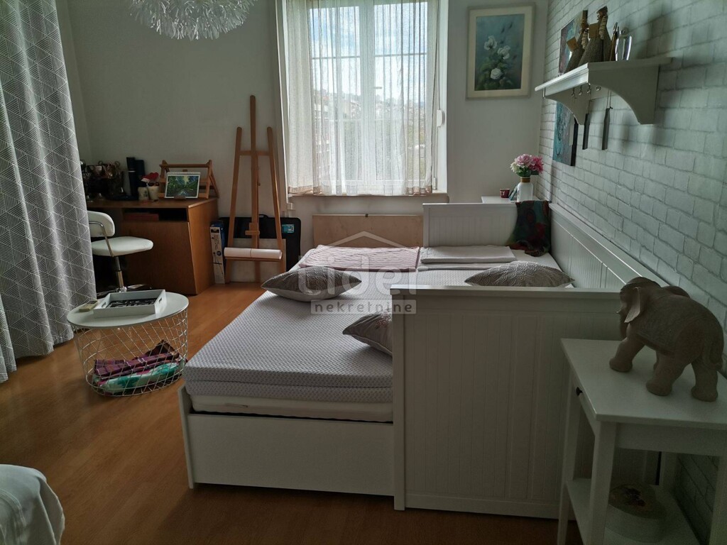 Image 1334281 - 20