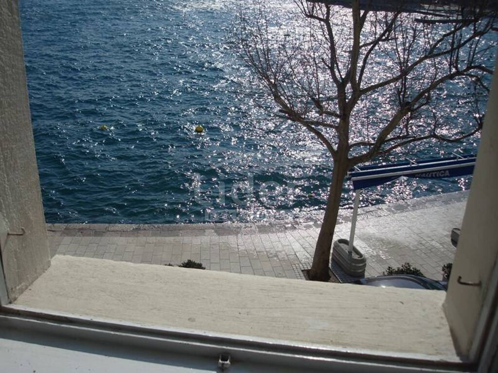 Image 1334304 - 1