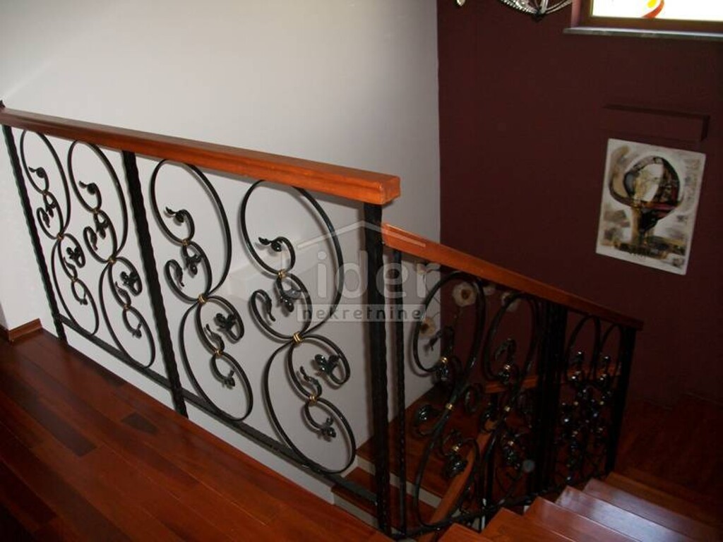 Image 1334813 - 8