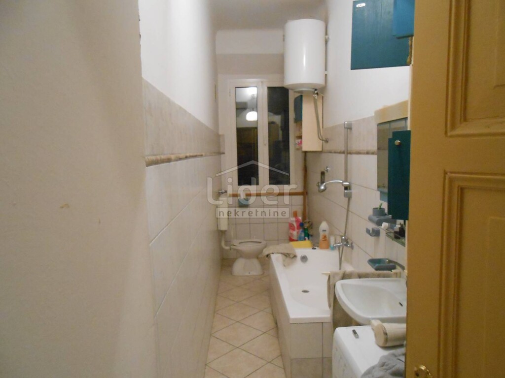 Image 1334953 - 8