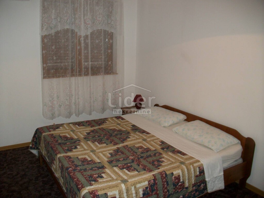 Image 1474956 - 8