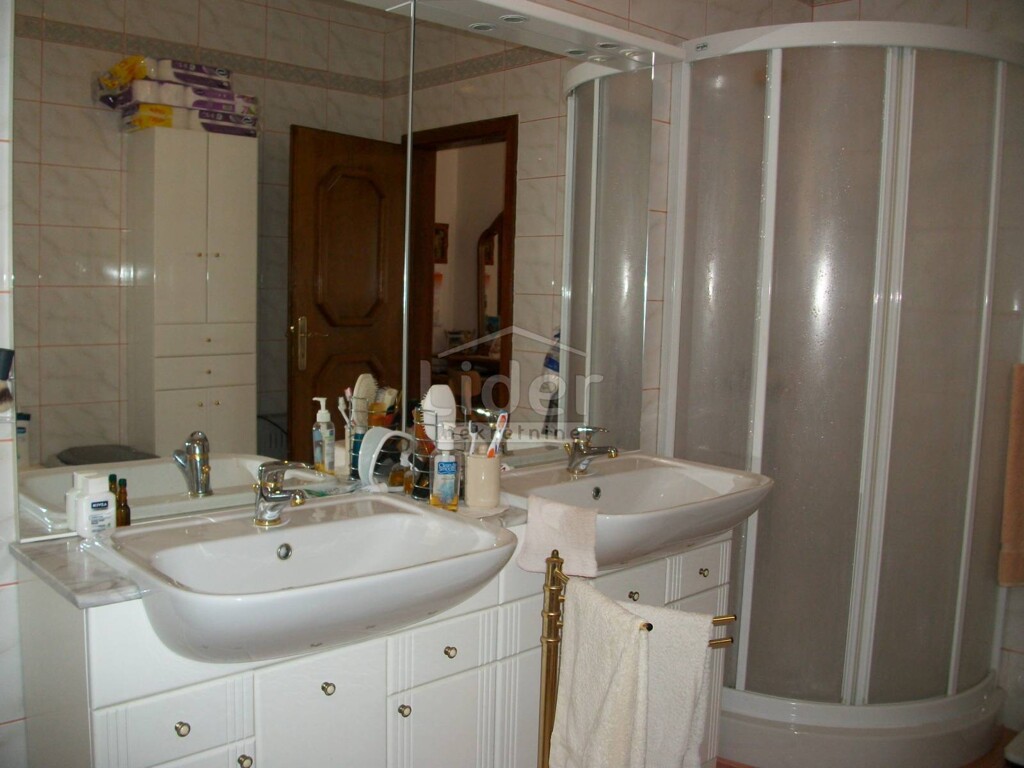 Image 1474956 - 24