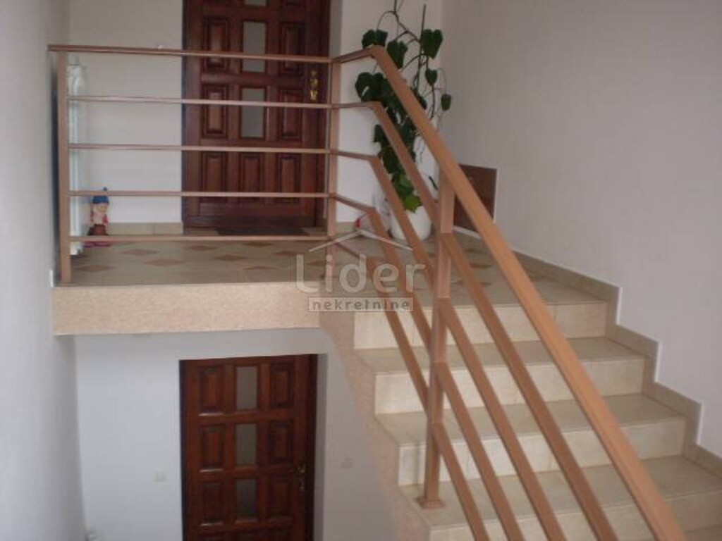 Image 1475523 - 8