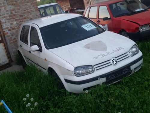 VW Golf IV 1,9 SDI (Moguće plaćanje karticama na rate)
