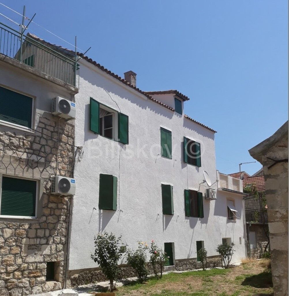 Image 1807245 - 1