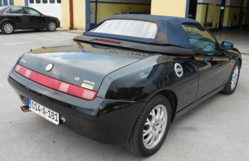 Alfa Romeo Spider 916