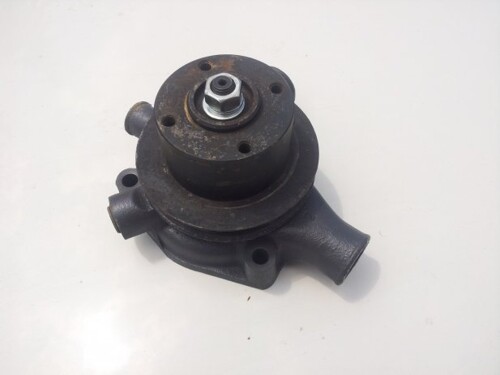 IMT,IMR RAKOVICA 65 TRAKTOR VODENA PUMPA