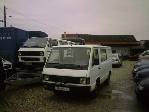 Mercedes MB100 kombi B kategorije