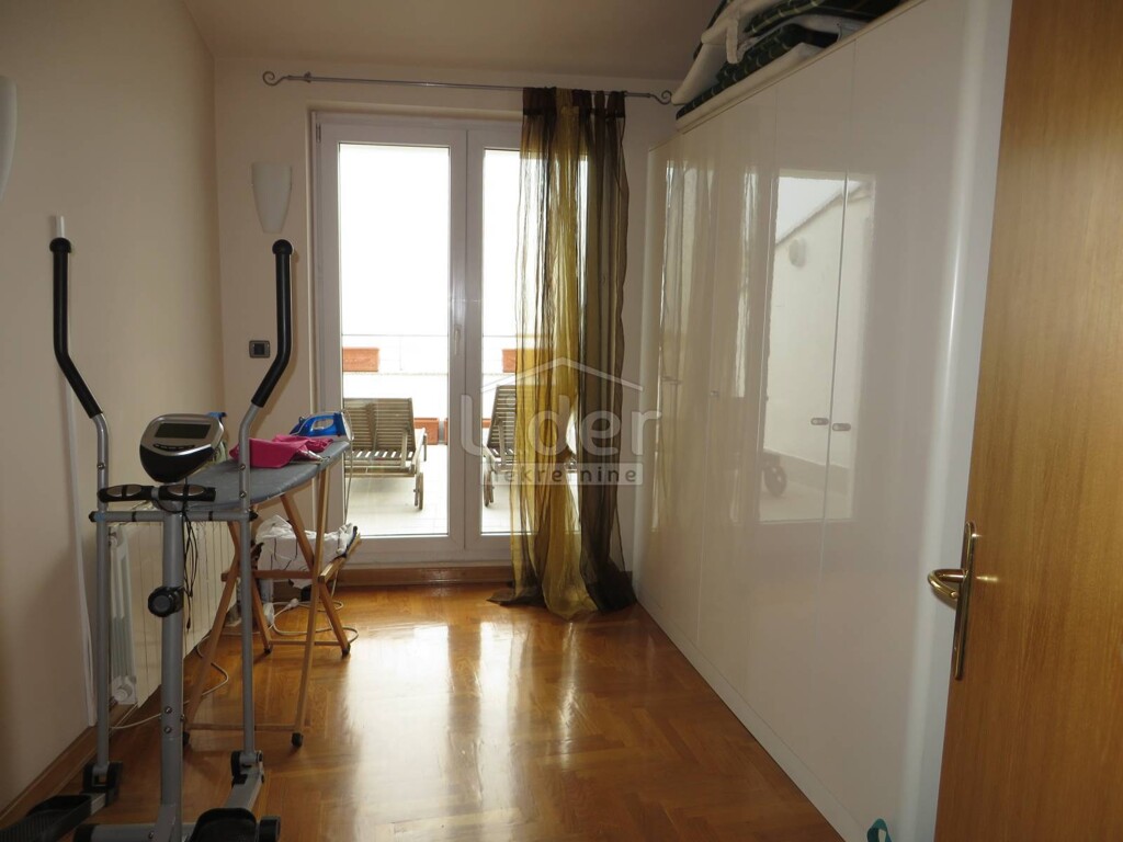 Image 2593587 - 13