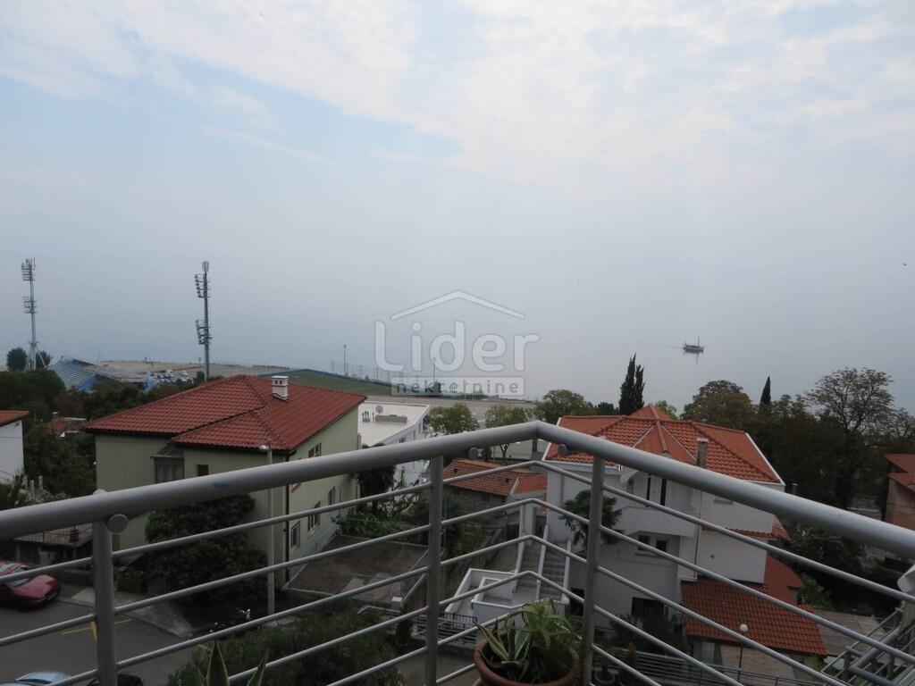 Image 2593587 - 9