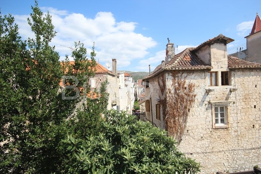 Image 3464585 - 3