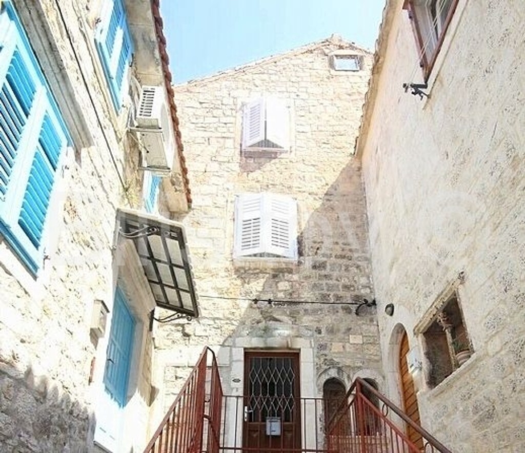 Image 3464585 - 1