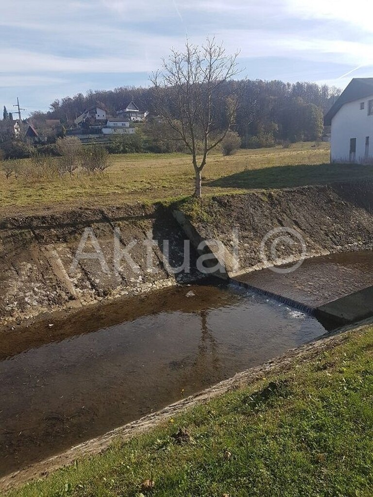 Image 3648516 - 7