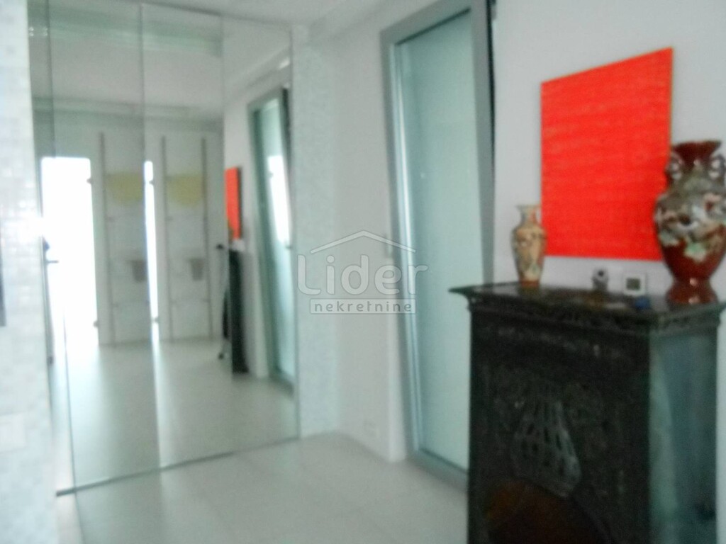 Image 3656044 - 7