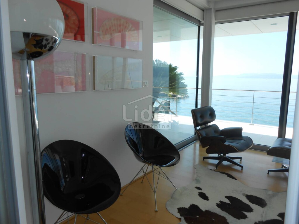 Image 3656044 - 9