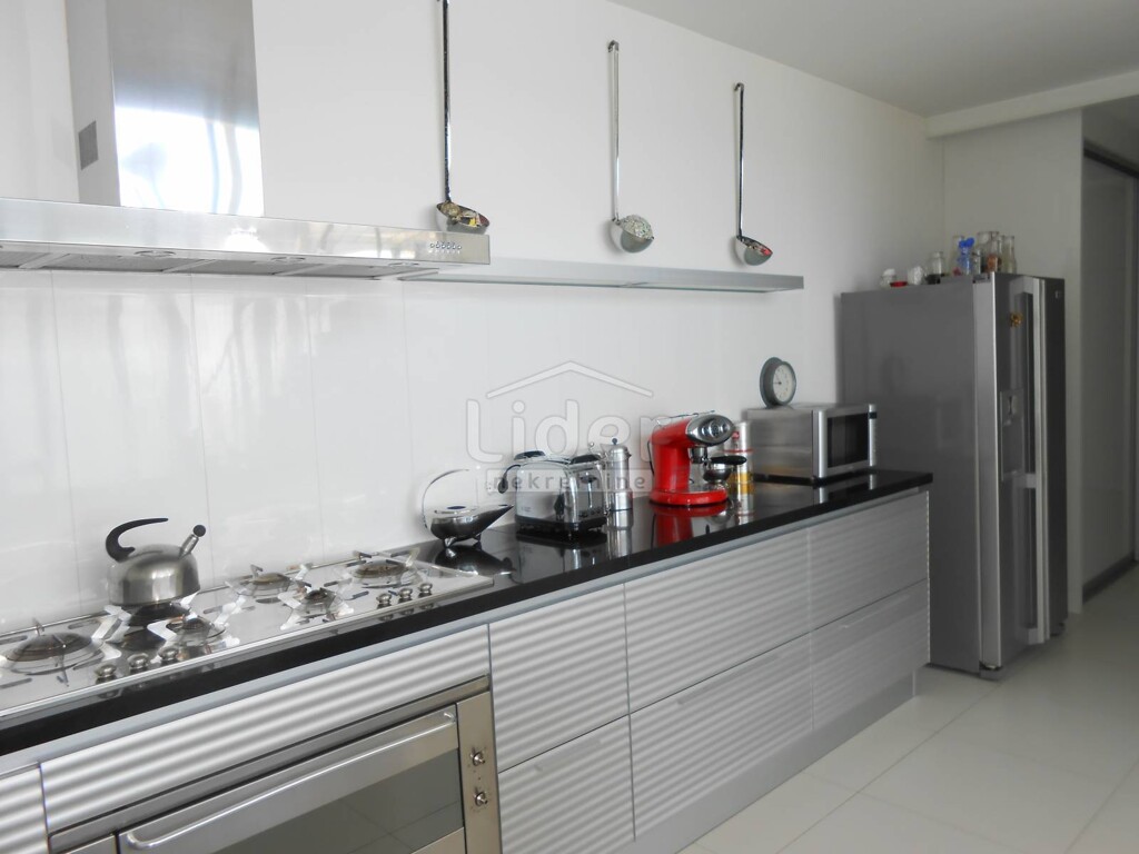 Image 3656044 - 5