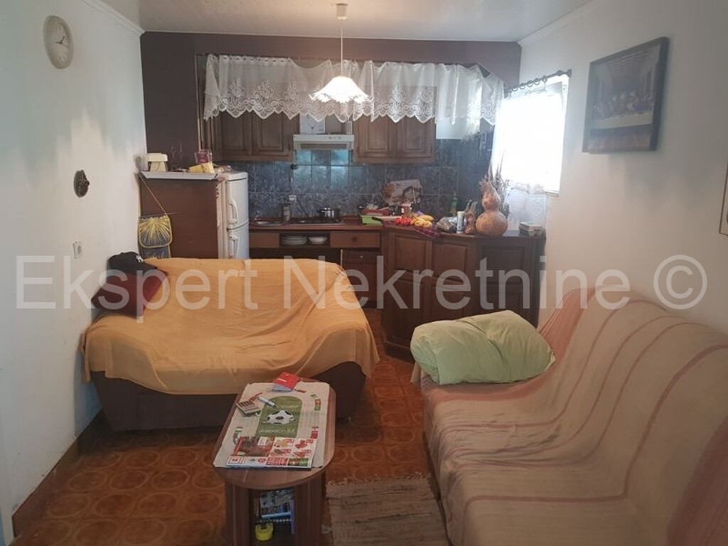 Image 3666871 - 4