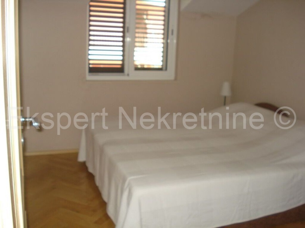 Image 3666980 - 9
