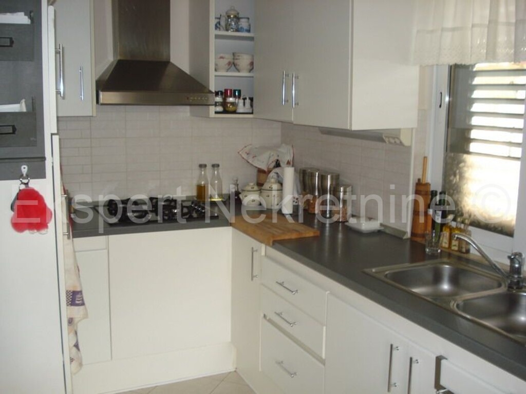 Image 3666980 - 16