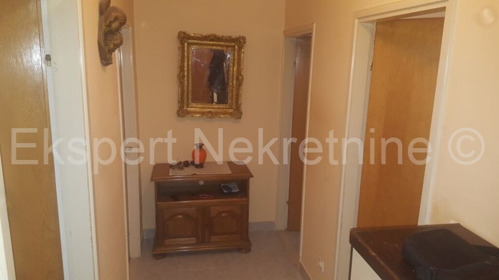 Image 3667002 - 6