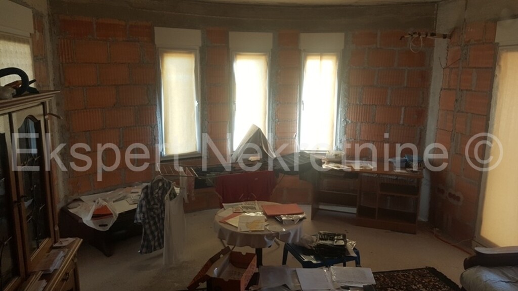 Image 3667060 - 6