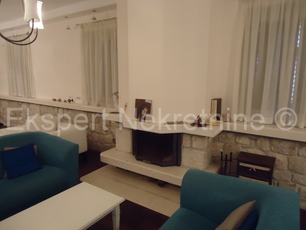 Image 3667112 - 3