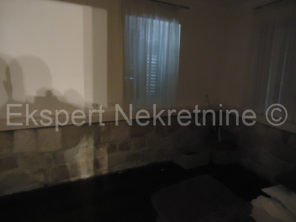 Image 3667112 - 8