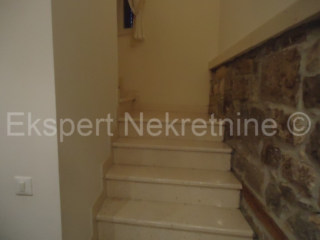 Image 3667112 - 11