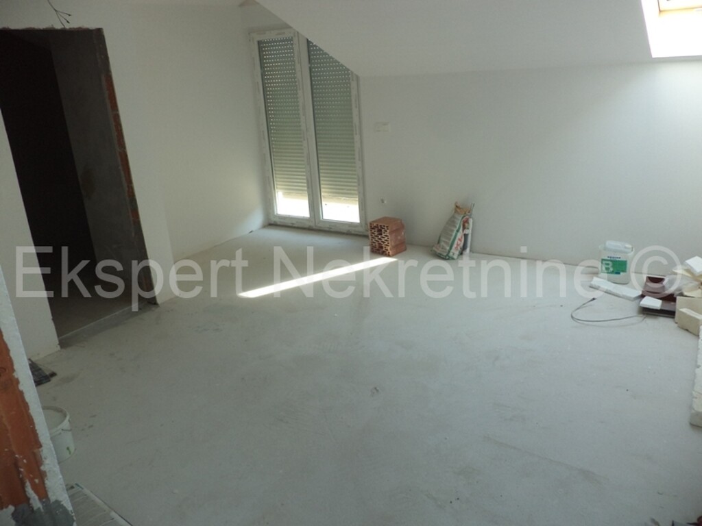 Image 3667242 - 8
