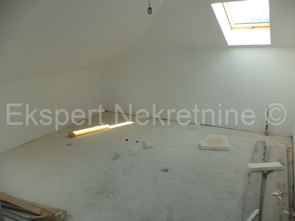 Image 3667242 - 6
