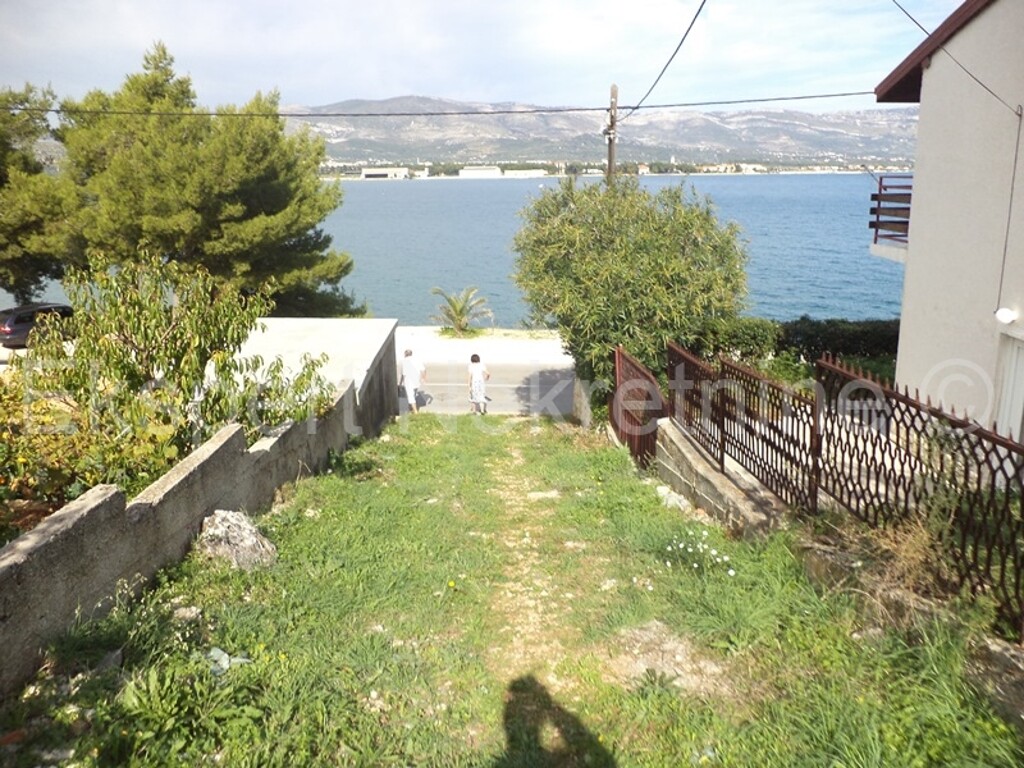 Image 3667462 - 7