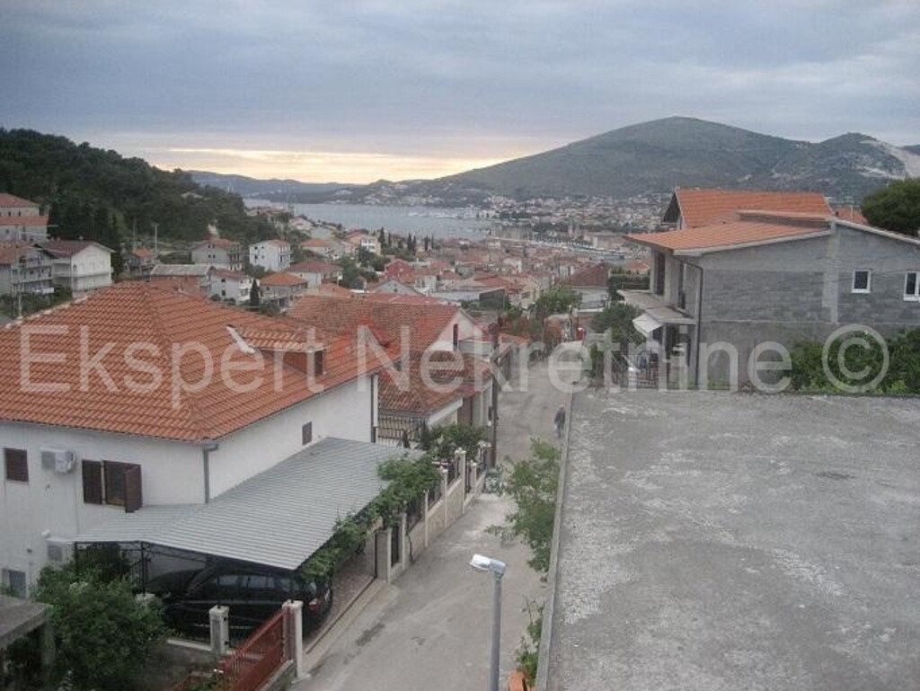 Image 3667608 - 5