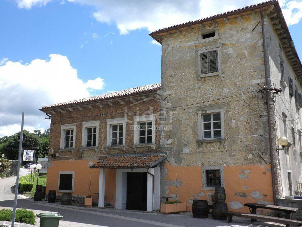 Image 3727471 - 4