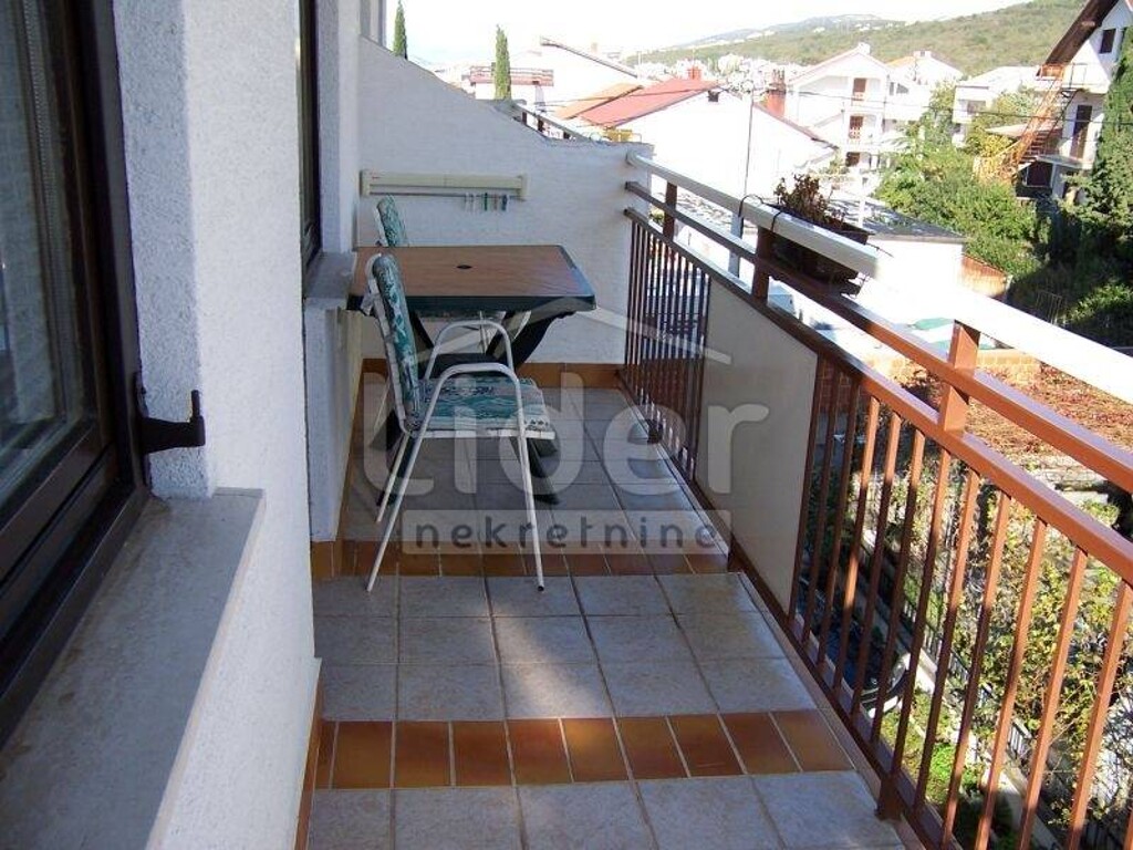 Image 3746628 - 9