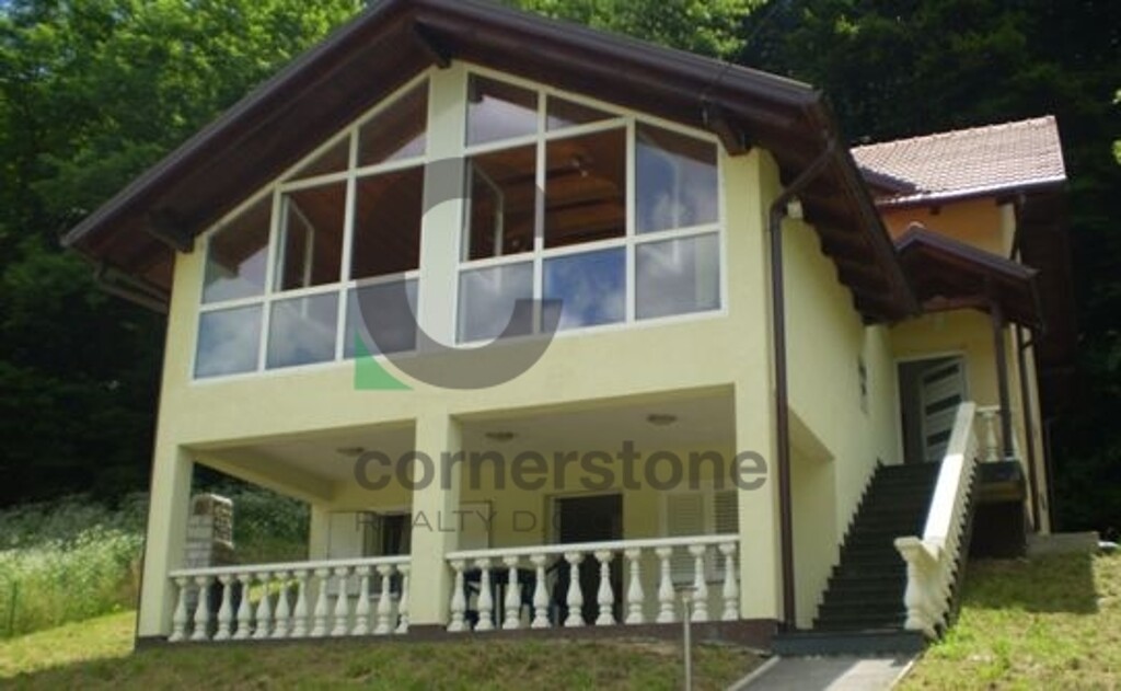 Image 3748934 - 5