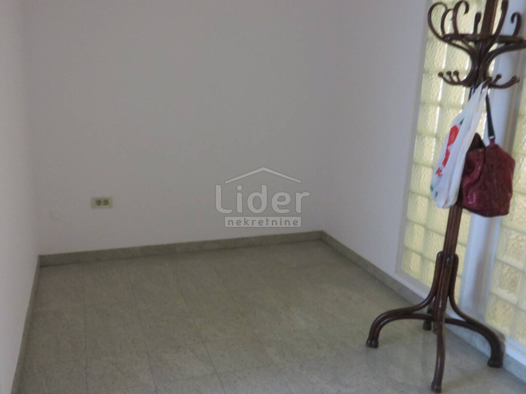 Image 3779592 - 3