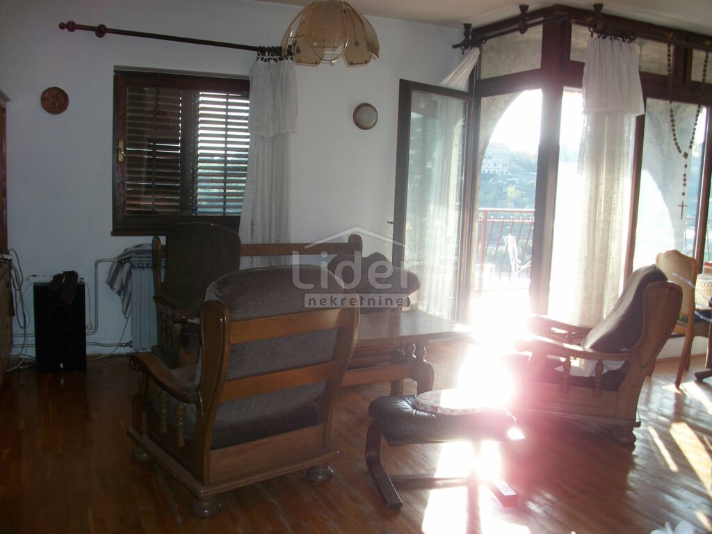 Image 3790958 - 7