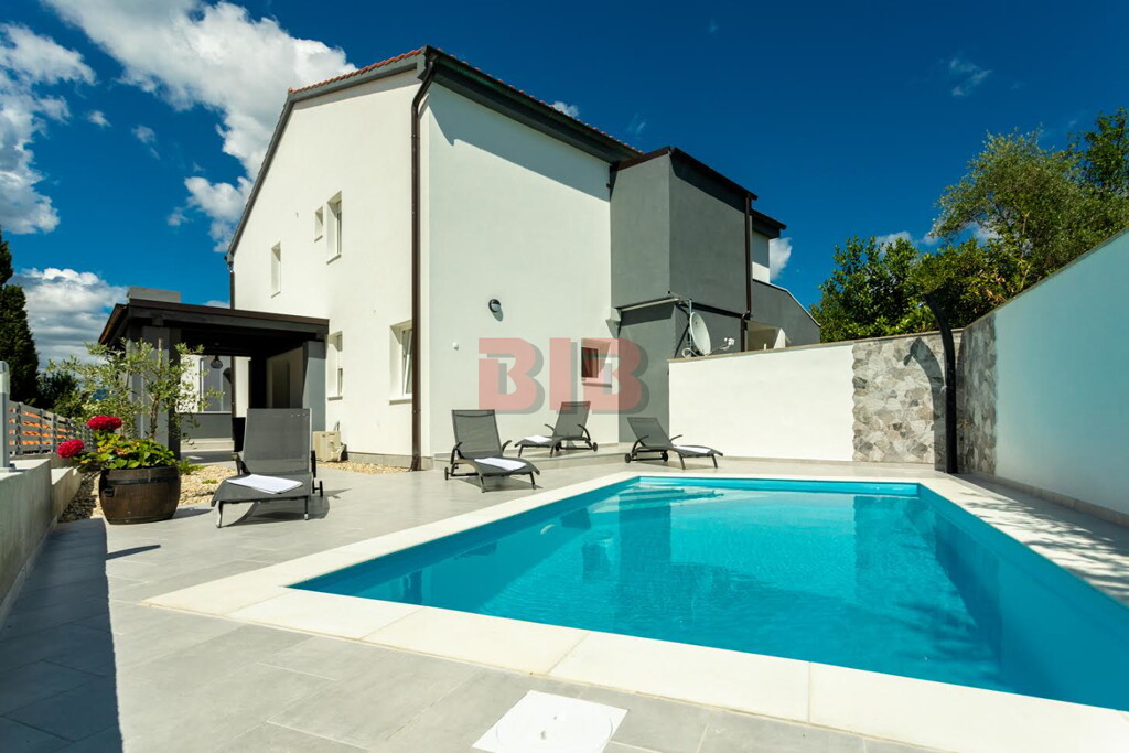 Image 3791773 - 1