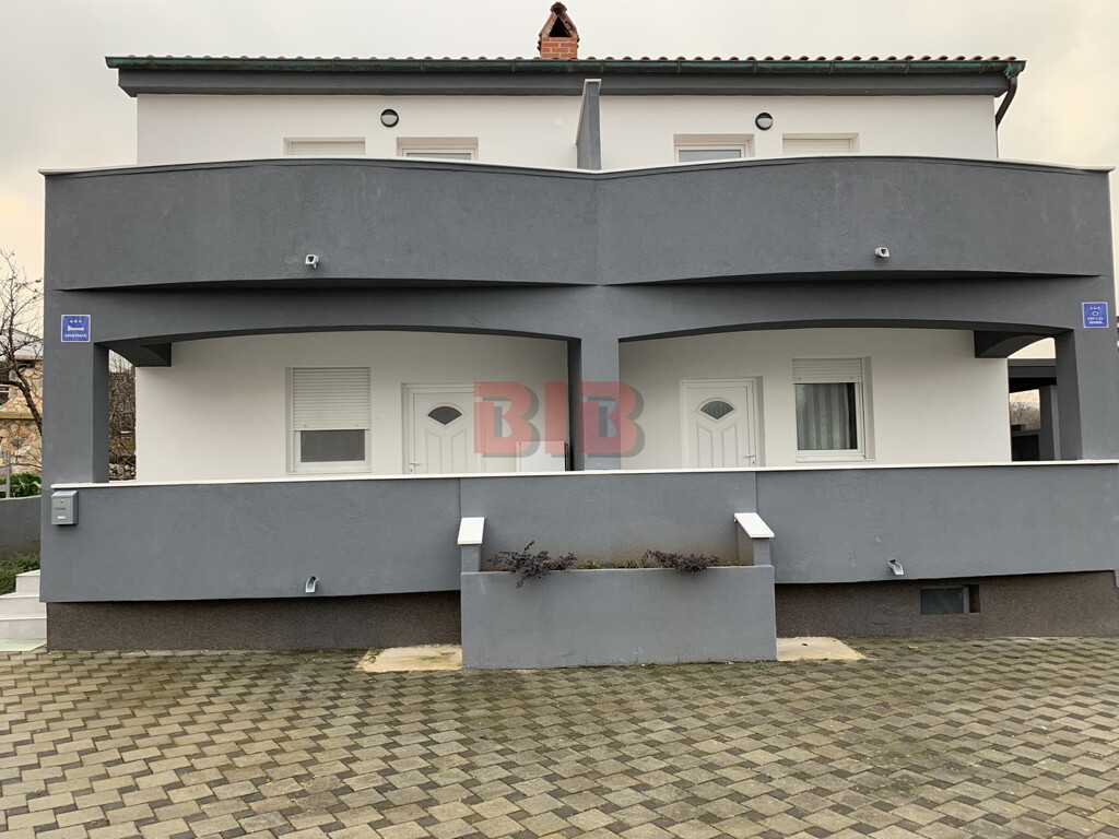 Image 3791773 - 4