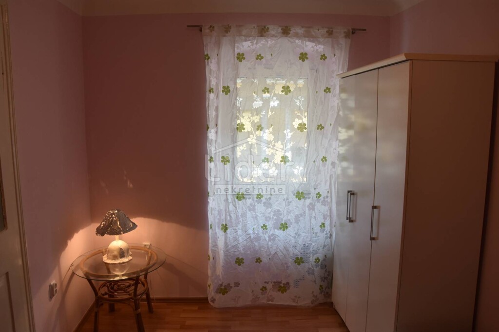 Image 3805003 - 8
