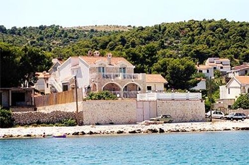 Apartmani Bonačića Dvori - Čiovo Slatine