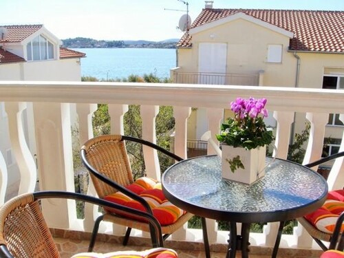 Apartmani M&I - Vodice