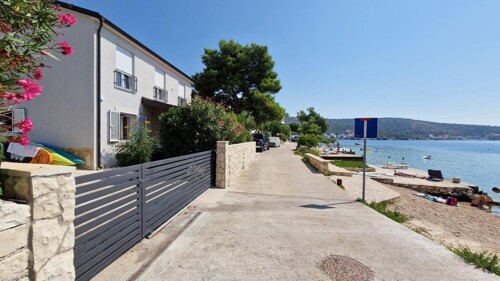 Apartmani Delfin - Rogoznica