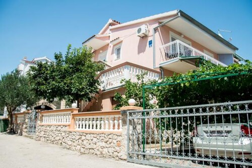 Apartmani Nenadić - Vodice
